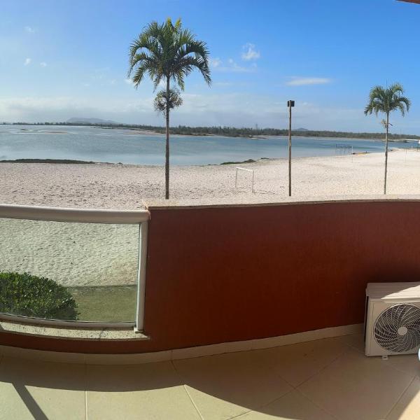 Apartamento pé na areia em Arraial do Cabo