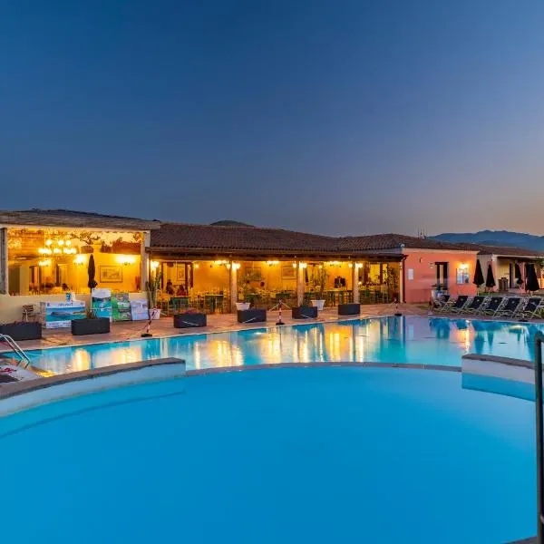 Li Suari Club Village, hotel u gradu 'San Teodoro'