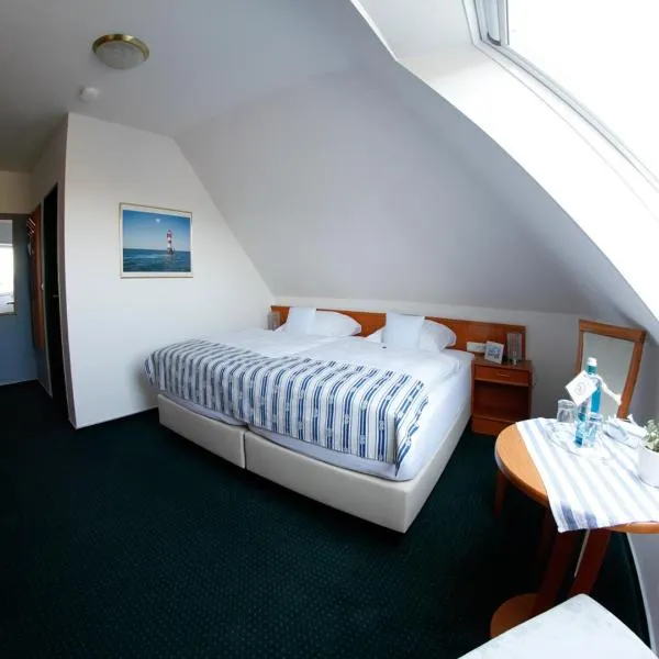 ankerplatz-Hotel garni, hotel v destinaci Wilhelmshaven