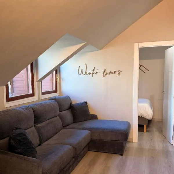 Acogedor Ático en el Corazón de Formigal - Esquía sin llaves、フォルミガルのホテル