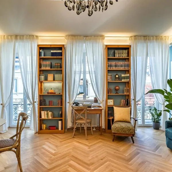 Casa Saba Trieste Luxury Apartment with terrace、トリエステのホテル