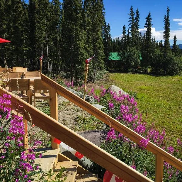 Southern Lakes Resort, hotel v destinaci Tagish