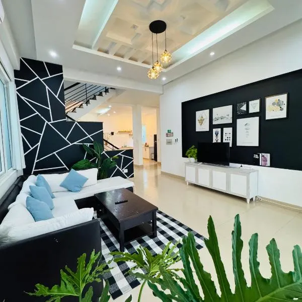 5 Bedroom Villa in Vung Tau- Biệt thự 5 phòng Bãi sau- The Black & White Garden Villa, khách sạn ở Xã Thang Tam