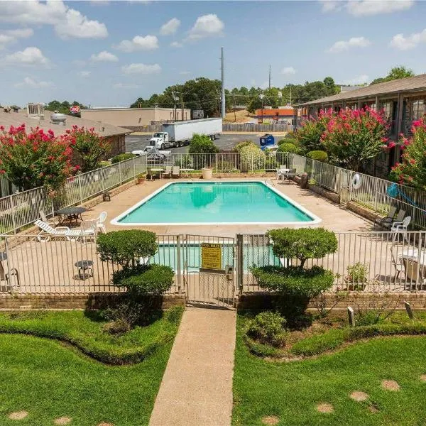 OYO Hotel Tyler Lindale, hotel di Tyler