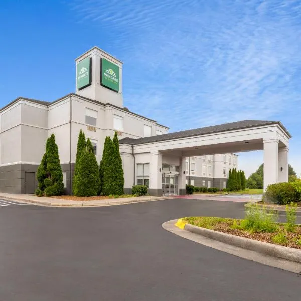 Wingate by Wyndham Dublin Near Claytor Lake State Park, hotel di Dublin