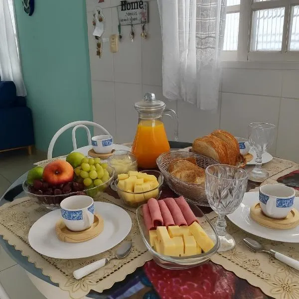 Praia do Massaguaçu - Casa Lassiter, hotel v destinaci Caraguatatuba