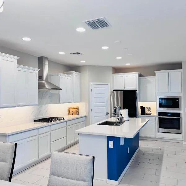 Friendly Host Near Loop 202 with Mountain views, hotel in Phoenix