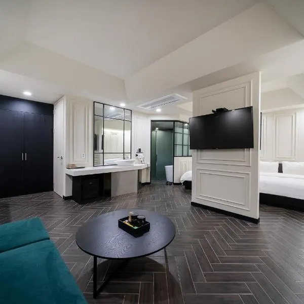 Boutique Hotel XYM Pyeongtaek, hotel in Pyeongtaek