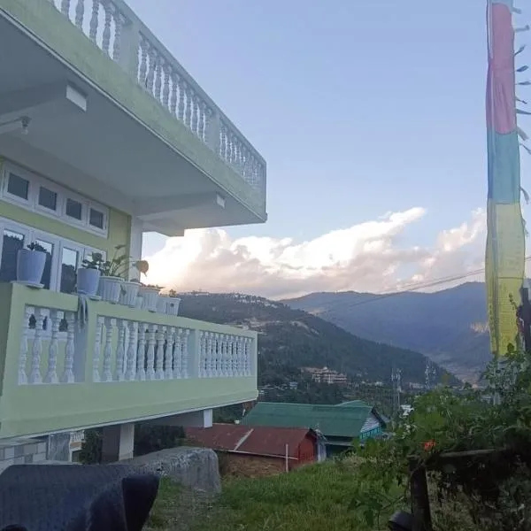 Green Tara Homestay, khách sạn ở Dirāng