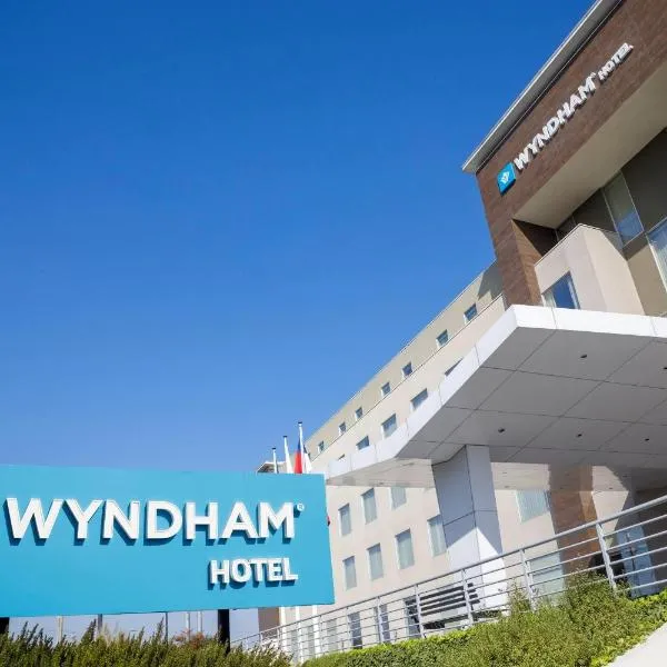 Wyndham Santiago Aeropuerto, hotel di Santiago