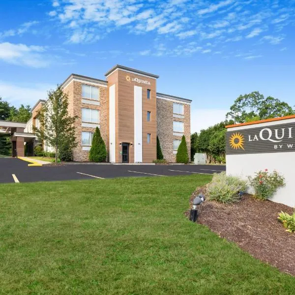 La Quinta by Wyndham Sturbridge, hotel en Sturbridge