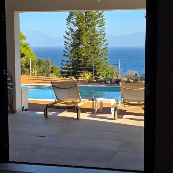 Rastoni Suites Xylokastro 1, hotel en Melission