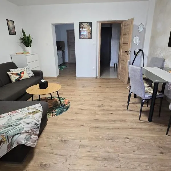Xela Apartment, hotel in Sklenárovo