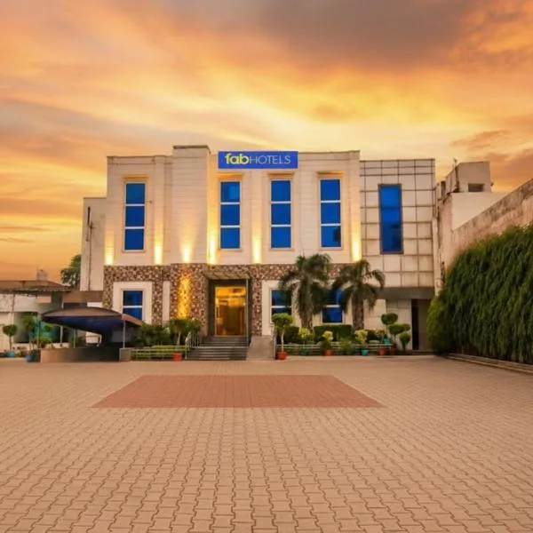 FabHotel CS Jalandhar, hotel en Jalandhar
