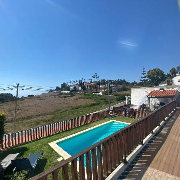 Like a Local Guest House, hotel v mestu Ericeira