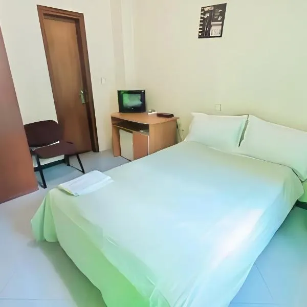 Wib Guesthouse, hotel en Addis Abeba