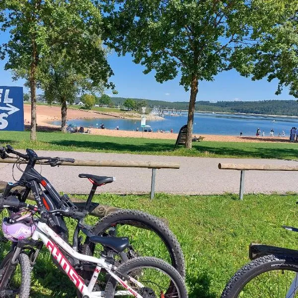 Fewo Erdgeschoss Ankerplatz mit Sauna direkt am Brombachsee bei Juliane und Klaus, hotel v mestu Ramsberg