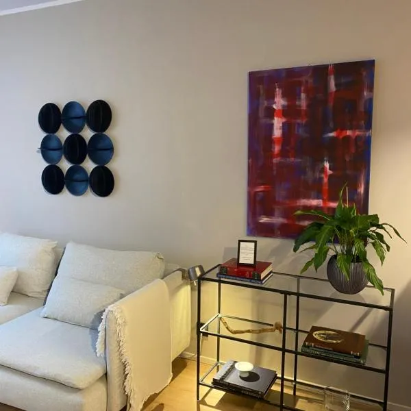 Super central and fully equipped apartment 150 meters from the train station, hotell i Bad Soden am Taunus