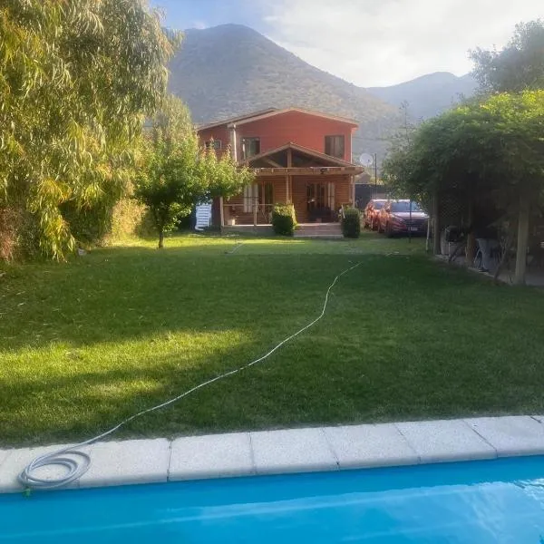Linda casa en El Manzano con hermosa vista!!!, hotel in Cajon del Maipo