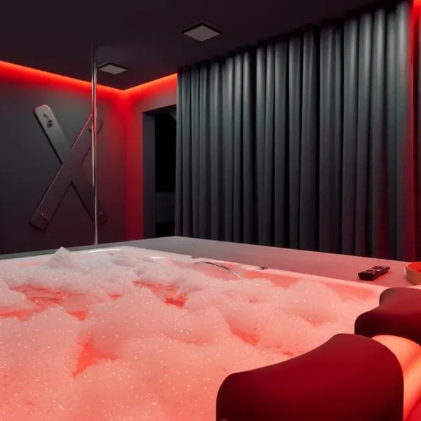 1001 shades of love - Jacuzzi Balneário Camboriú, hotel v destinaci Camboriú