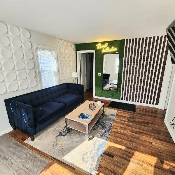 Newly Updated - Bungalow Bliss, hotel in Indianapolis