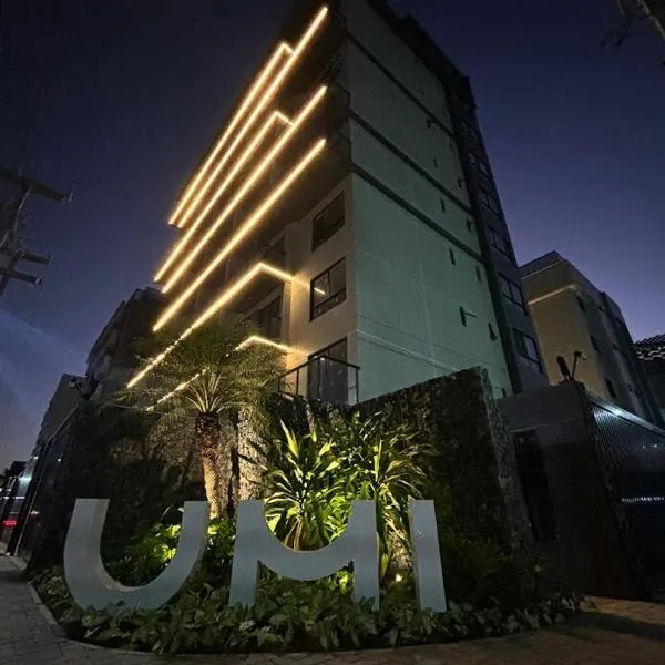 Lindo Flat no UMI em Intermares - Angela Hospedagens, hotel in Cabedelo