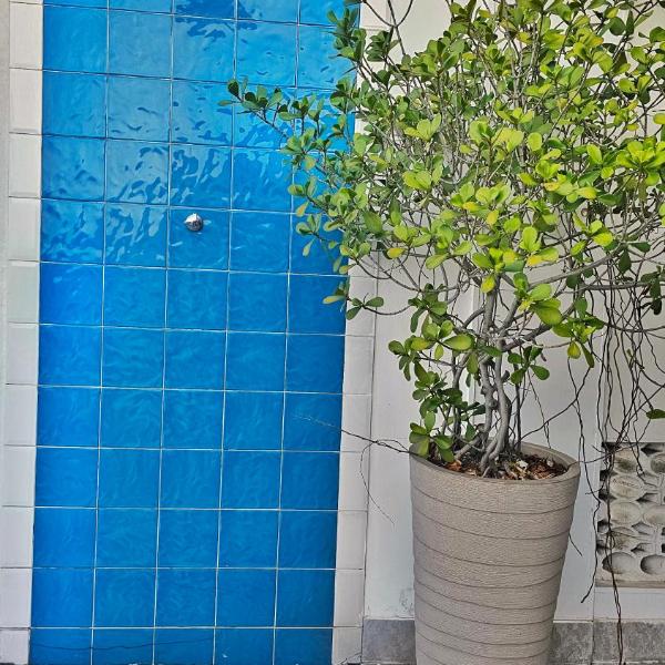 Quarto Plutão - banheiro privativo e ar condicionado - Foto 5