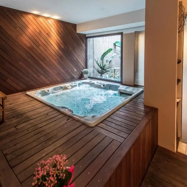 Yachting Hotel Mistral, hotel in Sirmione