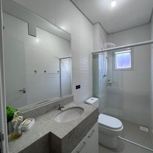 Apartamento com piscina a 400 mts da praia - Foto 3