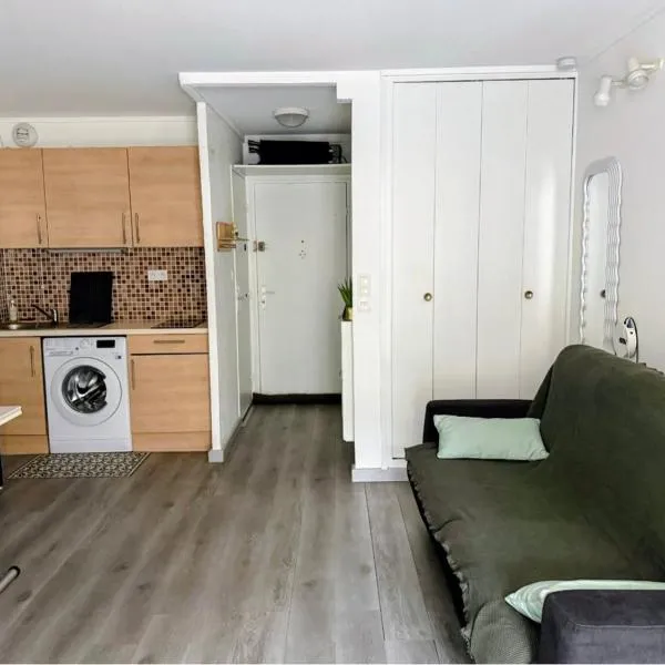 Studio cv 4p, parking privée cosy design, hotel in La Grande Motte