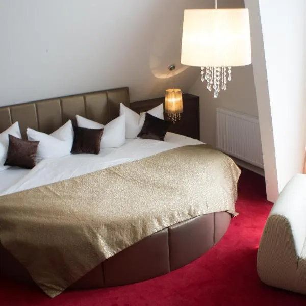 Erlebnishotel "Zur Schiffsmühle" GmbH, hotel v destinaci Höfgen