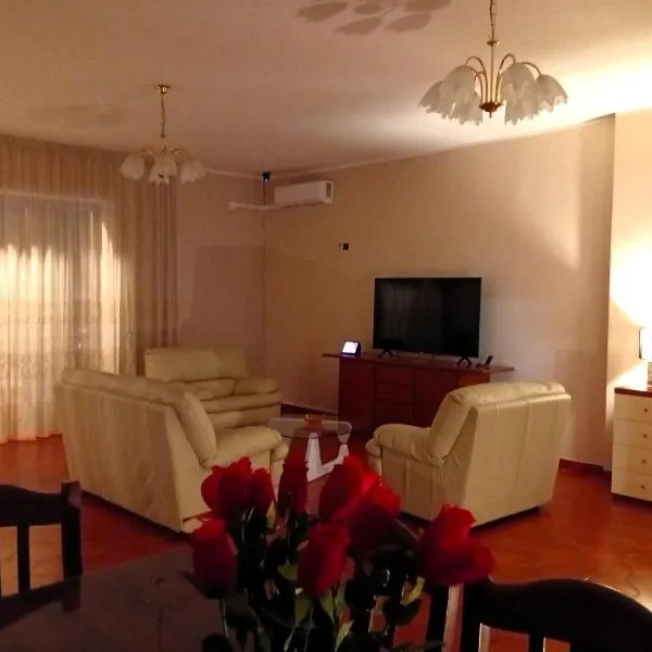 House Revolution Style FC: Oliveto Citra'da bir otel