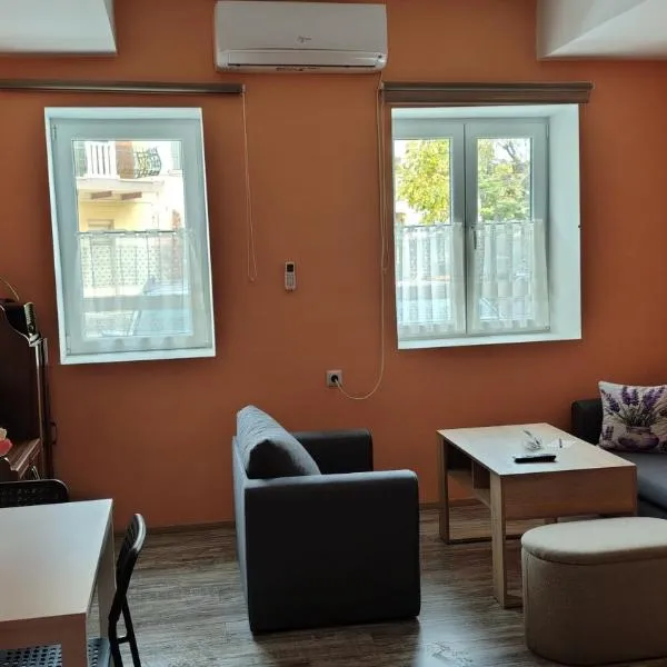 Aladin Apartment-Center Quiet Free Parking Self Check-in Wi-Fi, hotell i Vratsa