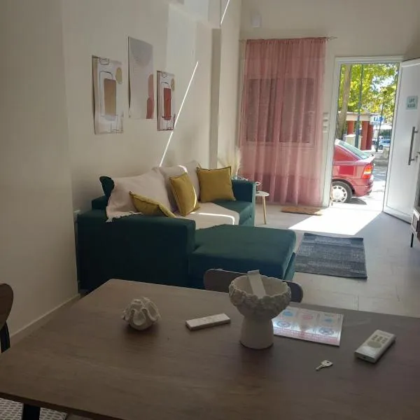 loft ΑLEXIA, hotel v destinaci Pyrgos