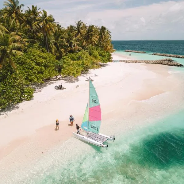 Dhoani Maldives Guesthouse, hotel in Kendhoo