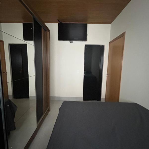 Espaço completo com garagem, estrutura e móveis novos! - Foto 2