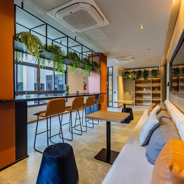 Belo Studio Vila Mariana | Wi-Fi + AC + Varanda - Foto 5