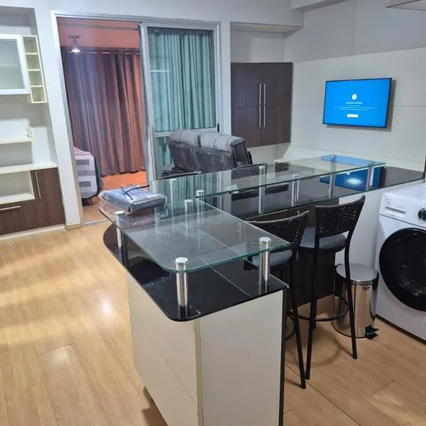 Um lar em Brasília, super aconchegante e com ar condicionado, hotel in Brasília