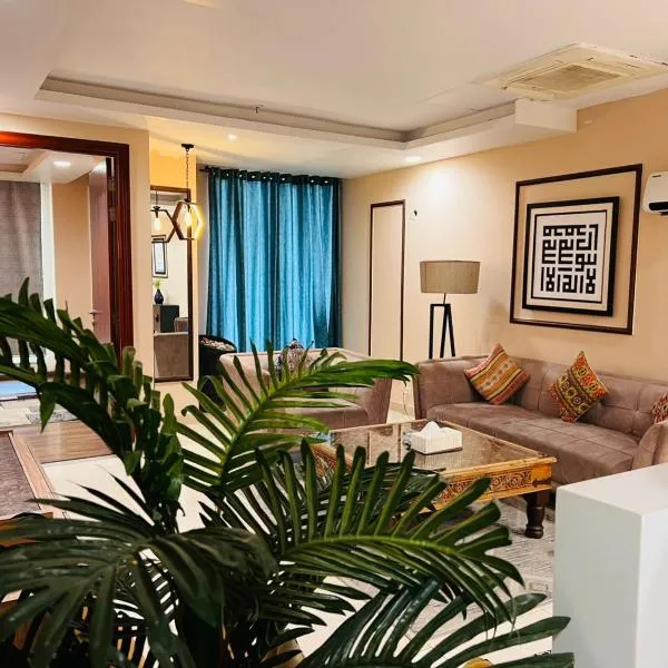One Bedroom Furnished Apartment in Gold Crest Mall DHA Phase 4 Lahore, hotel di Lahore