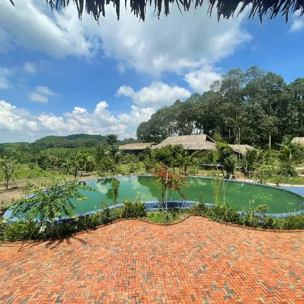 Háo Hức Village, Suoi Rao, hotel i Ấp Quảng Giáo