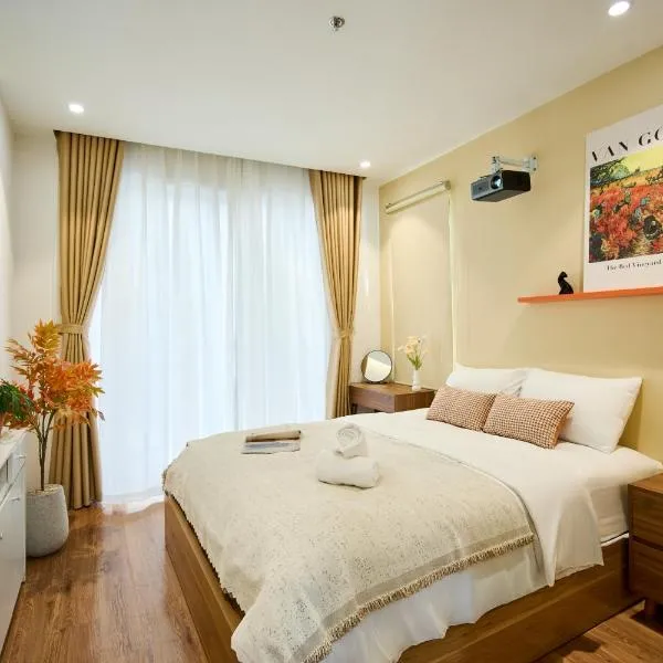 take me 3seasons - hidden boutique home right at Han Market, hotell i Da Nang