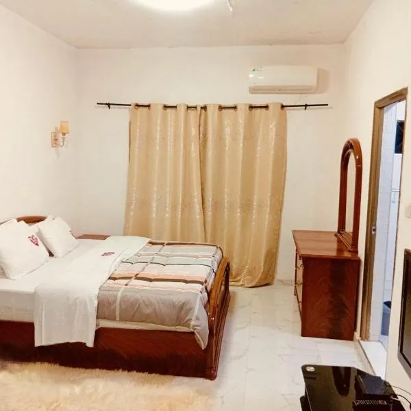 Odo So Royal Hotel, ξενοδοχείο σε Akosombo