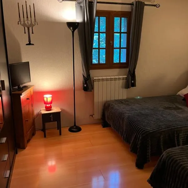 Grande maison familiale, hotel in Sospel