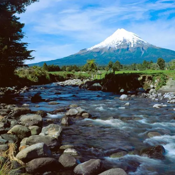 Egmont Eco Leisure Park & Backpackers, hotel v destinaci New Plymouth