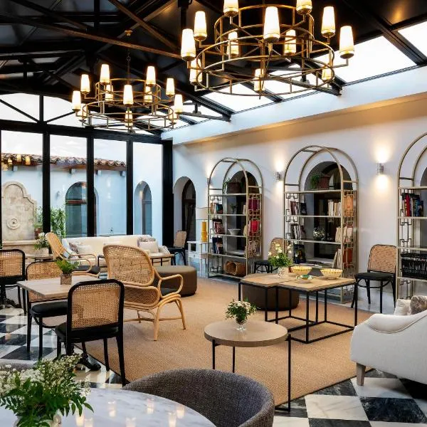 Hospes Palacio de Arenales & Spa, hotel in Cáceres