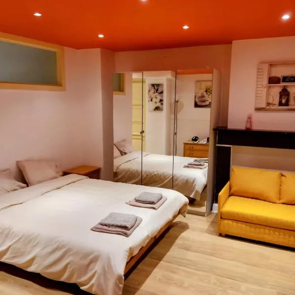 브뤼셀에 위치한 호텔 Modern half-basement 1BR near Montgomery & VUB