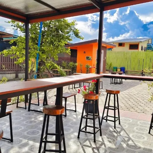 ทุ่งเศรษฐีโฮมสเตย์แอนด์คาเฟ่, hotel in Chiang Dao