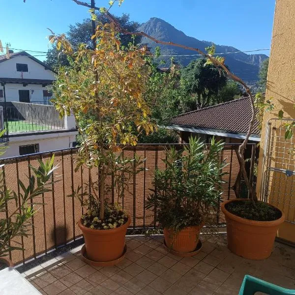 Il Viandante terrazza Panorama relax posto auto, hôtel à Lecco