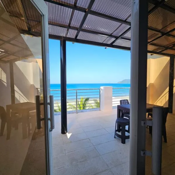 Gloria Beach House - Baler, hotel en Baler