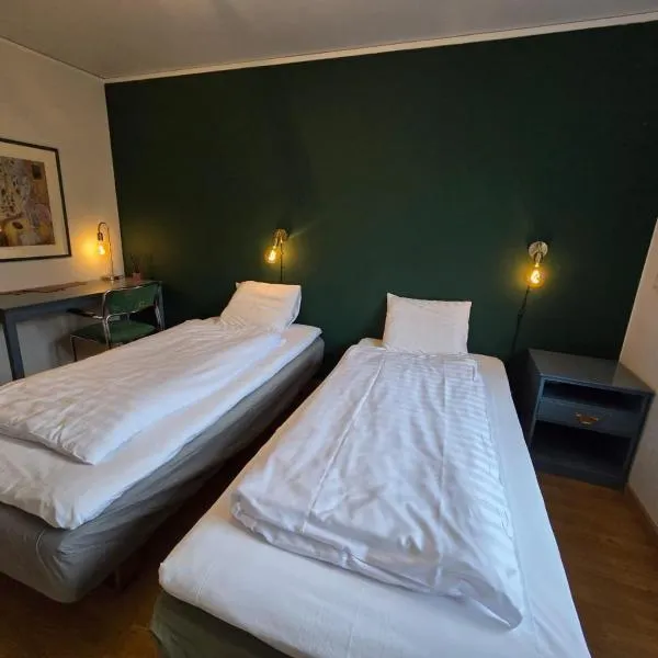 Nature Shelter Hotel, hotel in Åsljunga